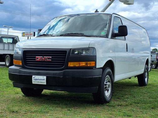 2023 GMC Savana 2500 Work Van