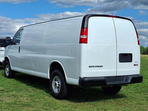 2023 GMC Savana 2500 Work Van