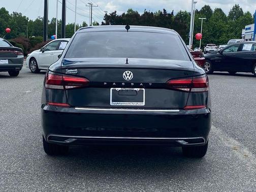 2021 Volkswagen Passat 2.0T SE