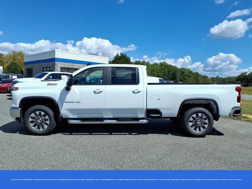 2025 Chevrolet Silverado 3500 LT