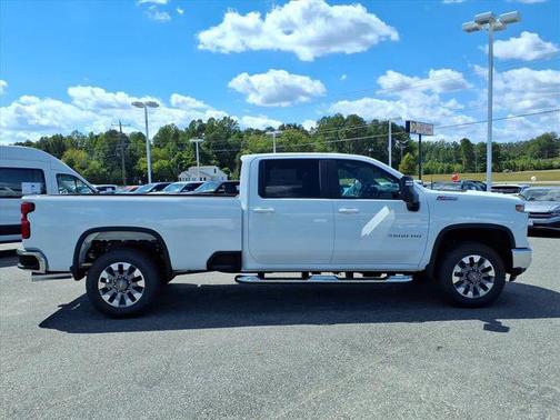 2025 Chevrolet Silverado 3500 LT