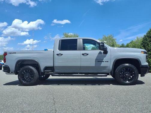 2025 Chevrolet Silverado 2500 Custom