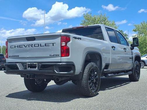 2025 Chevrolet Silverado 2500 Custom