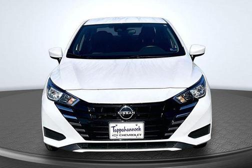 Aspen White Tricoat 2023 Nissan Versa 1.6 SV