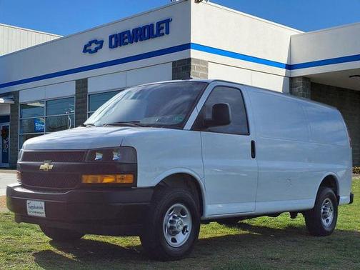 2022 Chevrolet Express 2500 RWD 2500 Regular Wheelbase WT
