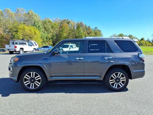 2020 Toyota 4Runner SR5