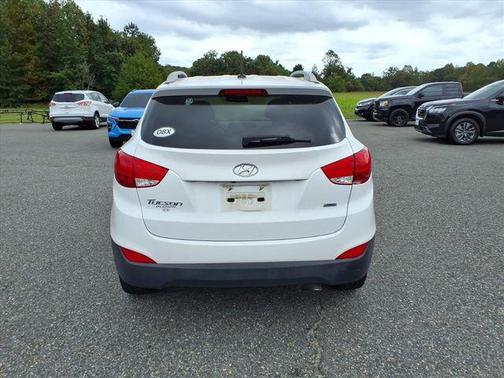 2014 Hyundai TUCSON SE