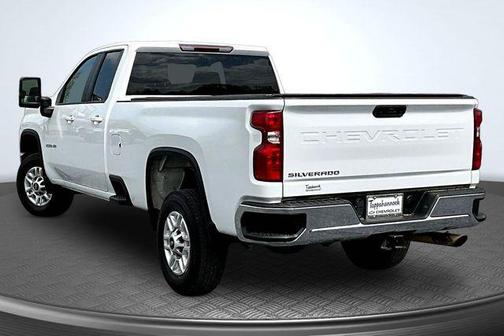 Summit White 2022 Chevrolet Silverado 2500 LT