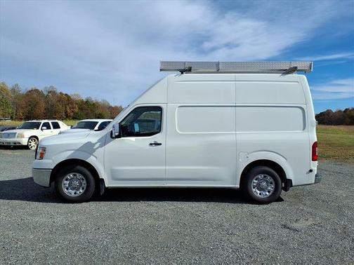 2021 Nissan NV Cargo NV3500 HD S V8