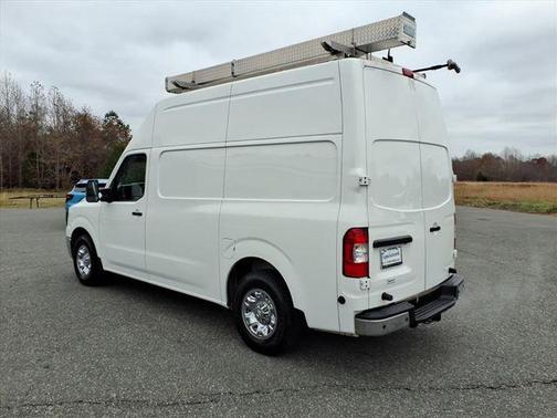 2021 Nissan NV Cargo NV3500 HD S V8