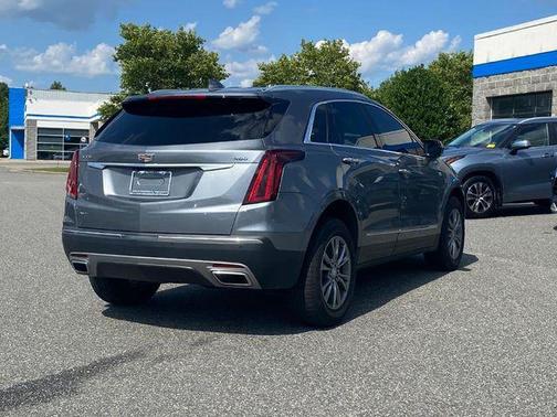 2022 Cadillac XT5 Premium Luxury