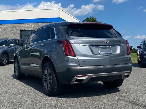 2022 Cadillac XT5 Premium Luxury