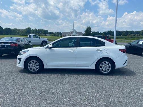 2022 Kia Rio S