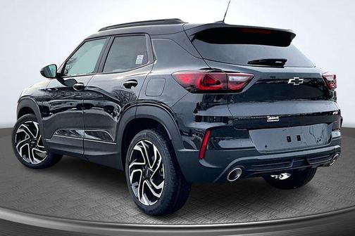 Mosaic Black Metallic 2026 Chevrolet Trailblazer RS