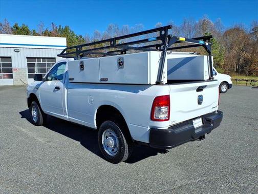 2022 RAM 2500 Tradesman Regular Cab 4x4 8' Box