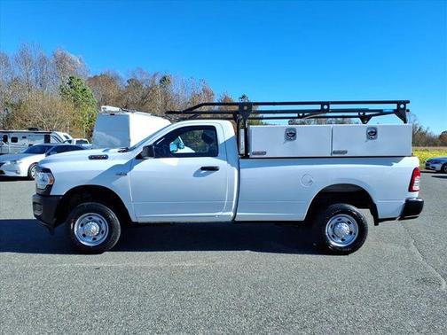 2022 RAM 2500 Tradesman Regular Cab 4x4 8' Box