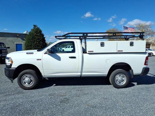 2022 RAM 2500 Tradesman Regular Cab 4x4 8' Box