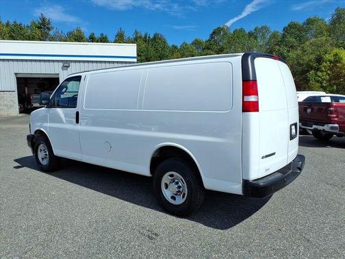 2022 Chevrolet Express 2500 RWD 2500 Regular Wheelbase WT