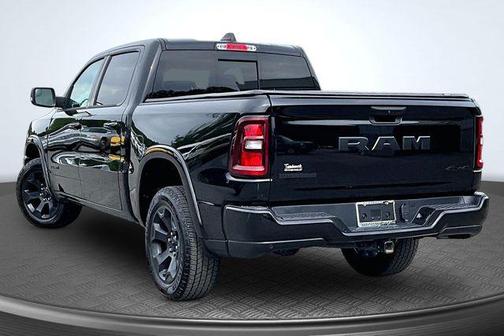 Diamond Black Crystal Pearlcoat 2025 RAM 1500 Big Horn/Lone Star