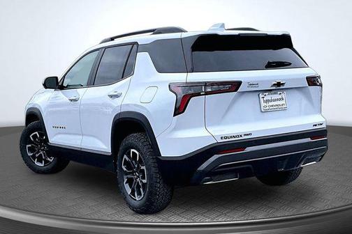 Polar White Tricoat 2026 Chevrolet Equinox AWD ACTIV