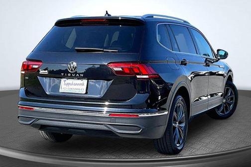 Deep Black Pearl 2024 Volkswagen Tiguan 2.0T Wolfsburg Edition