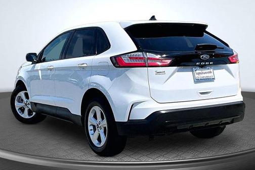 Oxford White 2021 Ford Edge SE
