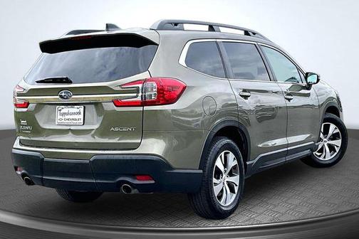 Autumn Green Metallic 2023 Subaru Ascent Premium 8-Passenger
