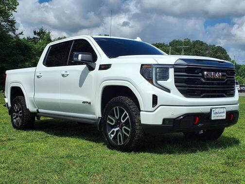 2024 GMC Sierra 1500 AT4