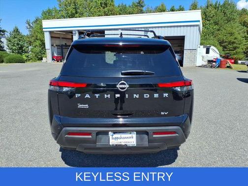 2022 Nissan Pathfinder SV 2WD