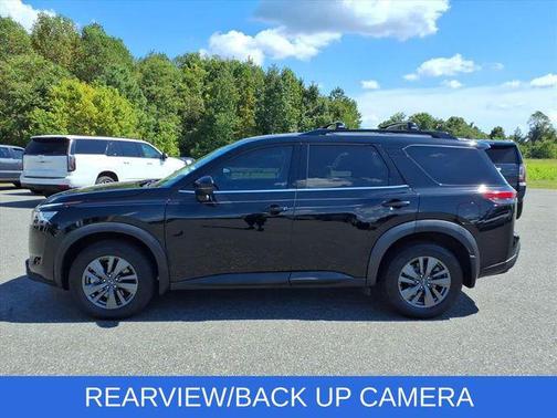 2022 Nissan Pathfinder SV 2WD