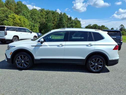 2023 Volkswagen Tiguan 2.0T SE 4MOTION