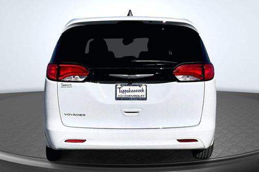 2024 Chrysler Voyager LX