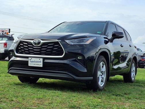 2021 Toyota Highlander LE