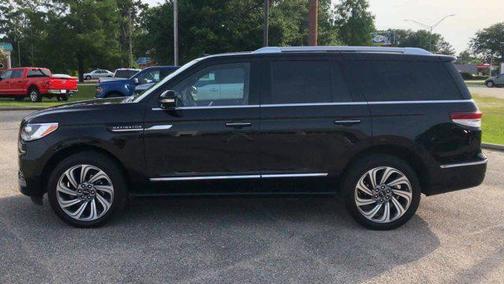 2024 Lincoln Navigator Premiere