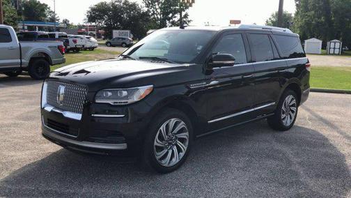 2024 Lincoln Navigator Premiere