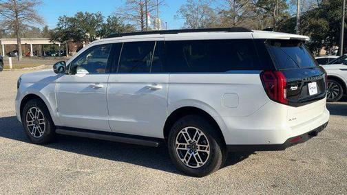 2025 Ford Expedition Max Active 4x2