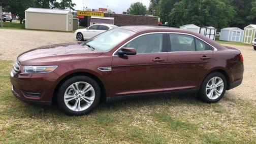 2016 Ford Taurus SEL