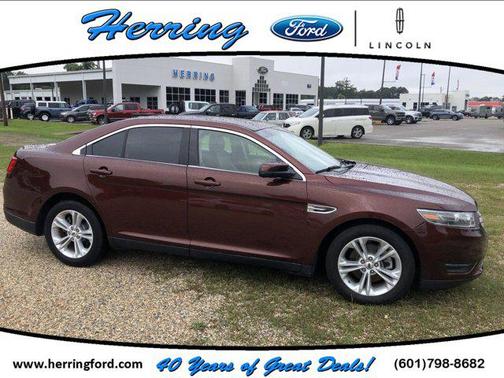 2016 Ford Taurus SEL