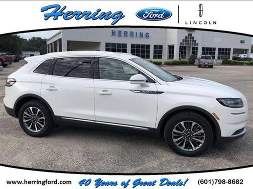 2023 Lincoln Nautilus Standard