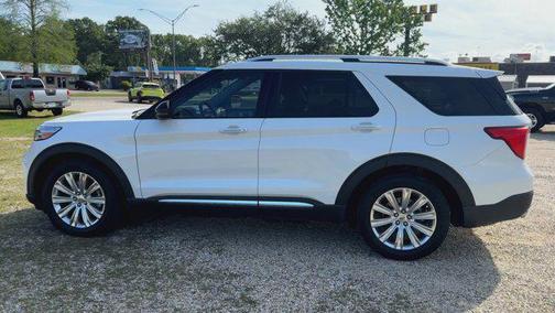 Star White Metallic Tri-Coat 2022 Ford Explorer Limited