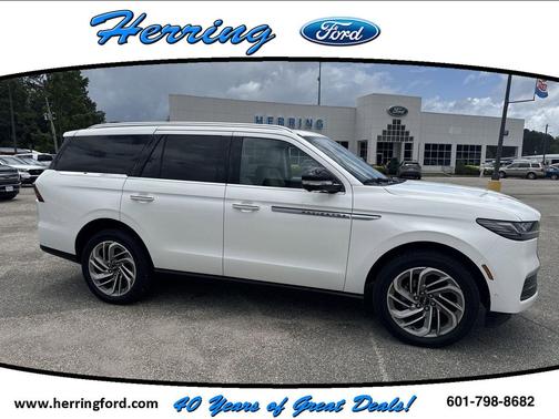 Pristine White Metallic Tri-Coat 2025 Lincoln Navigator Reserve