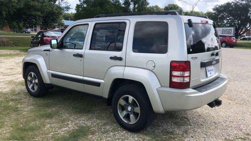 2008 Jeep Liberty Sport