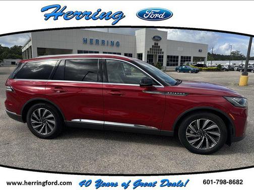 Red Carpet Tinted Clearcoat 2025 Lincoln Aviator Premiere