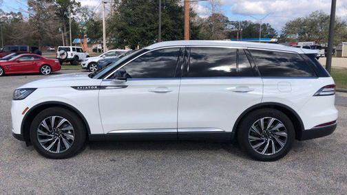 2025 Lincoln Aviator Premiere