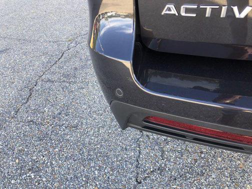 Space Silver Metallic 2025 Ford Expedition Active