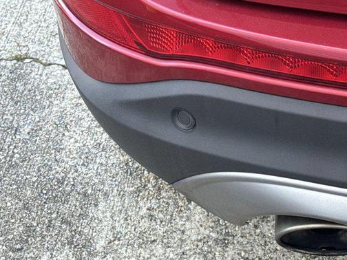 Red Carpet Metallic Tinted Clearcoat 2022 Lincoln Corsair Standard