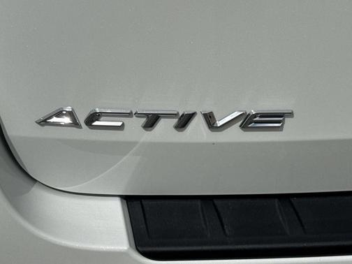 Star White Metallic Tri-Coat 2027 Ford Explorer Active