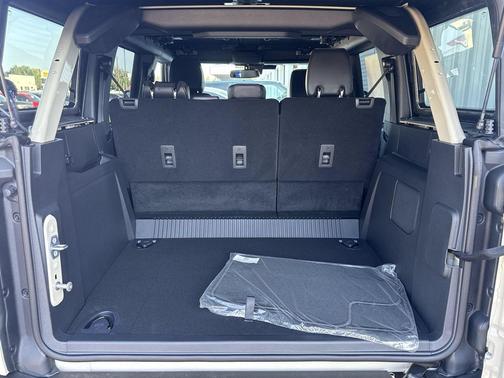Beige 2026 Ford Bronco Outer Banks