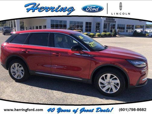 2023 Lincoln Corsair Standard