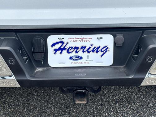 Oxford White 2023 Ford F-150 XLT